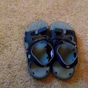 Boys columbia sandles
